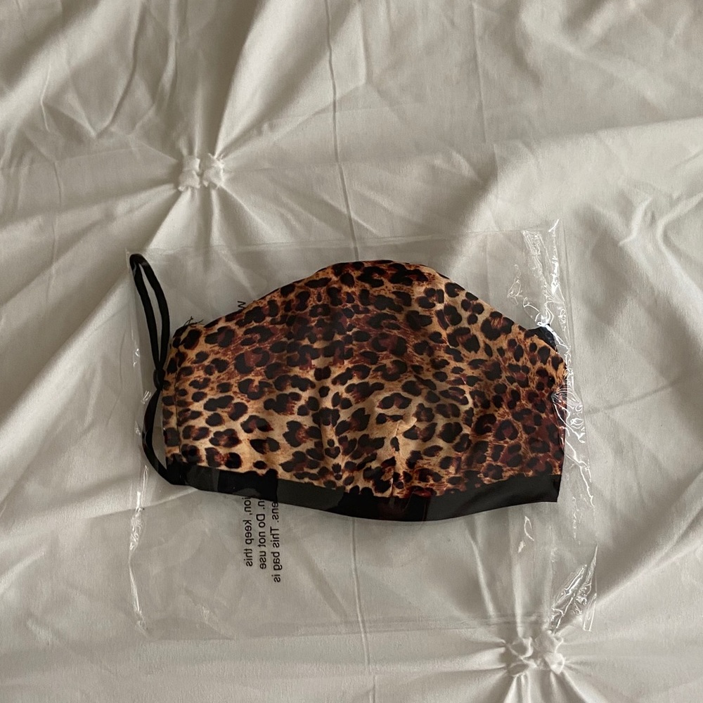 Leopard face mask